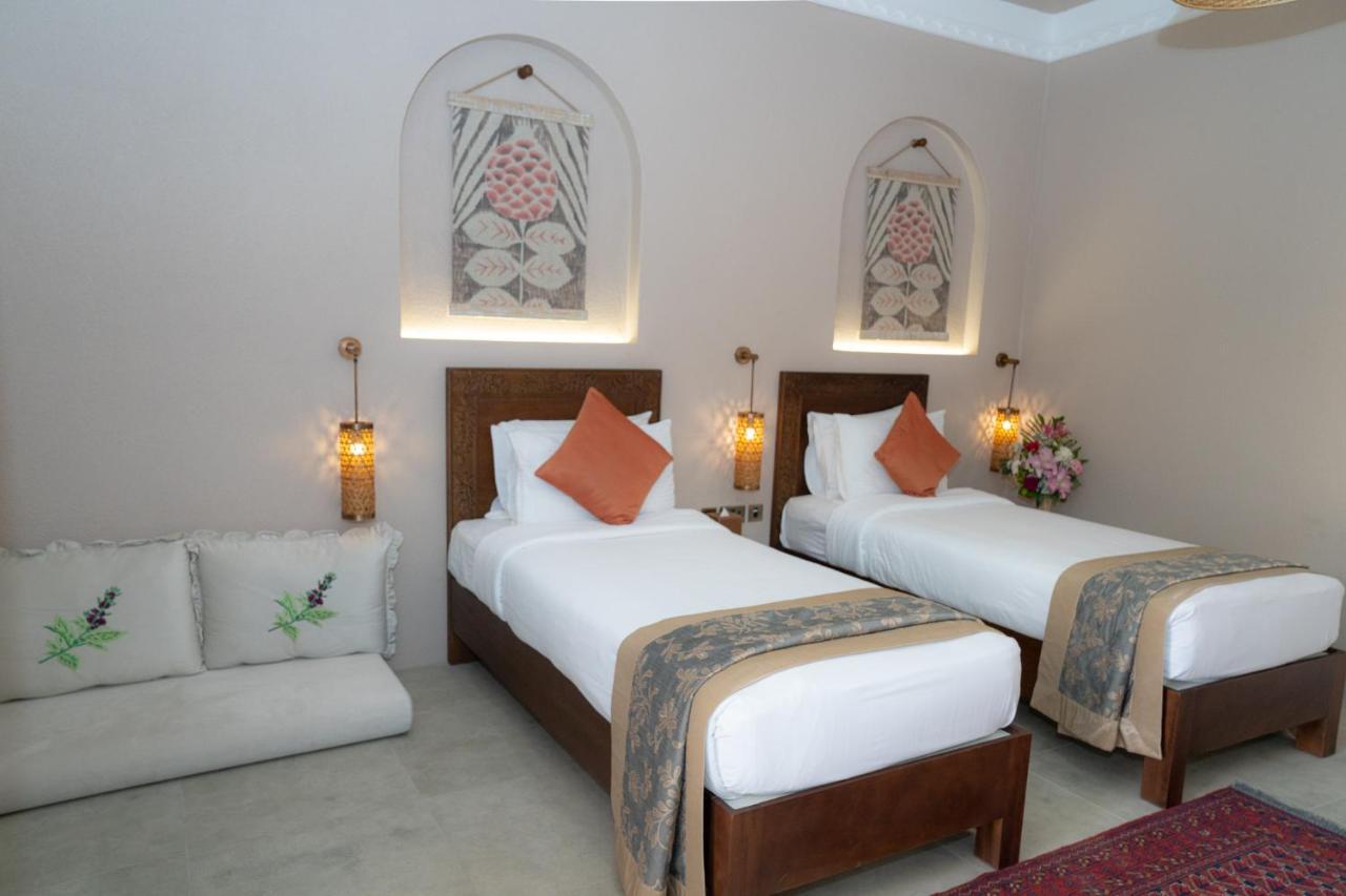 Nozol Al Rayaheen By Sharjah Collection 豪尔费坎 外观 照片